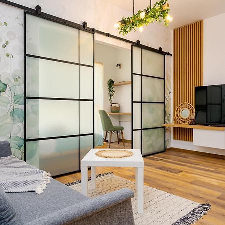 Botanic Nest Panoramic Studio Bucureşti Exterior foto