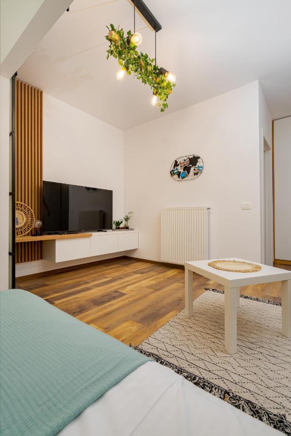 Botanic Nest Panoramic Studio Bucureşti Exterior foto